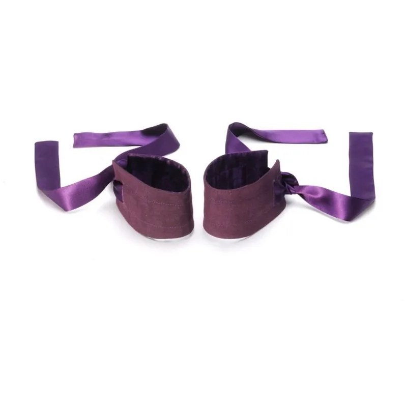 LELO Etherea Silk Cuffs — Premium silkemanchet — produkt